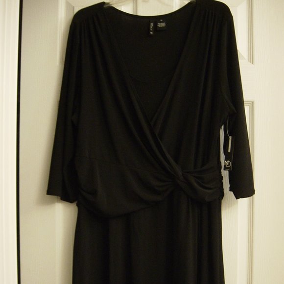 New Direction Dresses & Skirts - New Direction Black Dress Size 2X Stretch Blouson